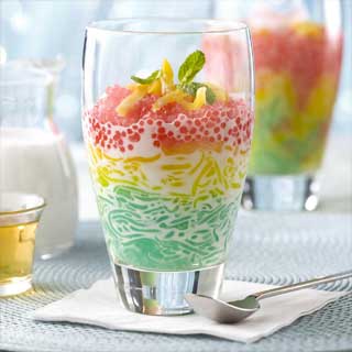Three-Color Dessert (<EM>Nab Vam</EM>)